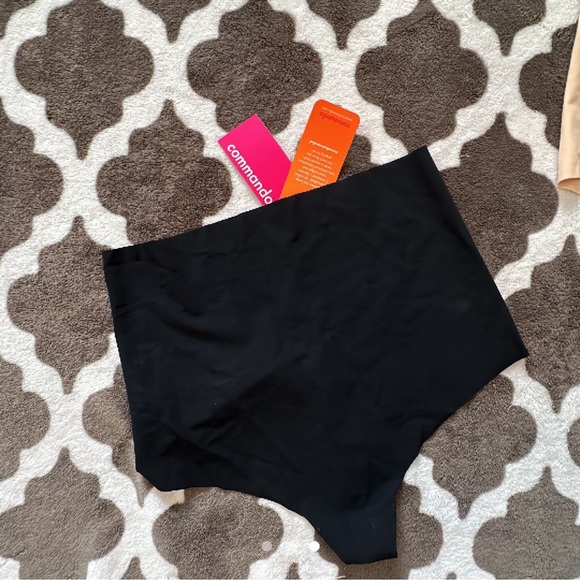 🔅‼️Last One!!Women’s size Small NUDE Commando shape wear thong - Picture 2 of 2